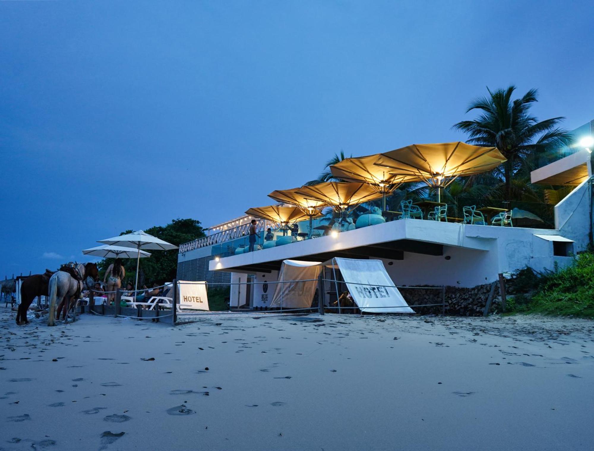 Playa de Punta Arena Hotel Tropical Inn מראה חיצוני תמונה